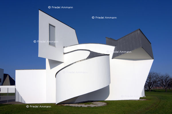 BASEL – Impressionen 1 – vitra Design Museum - Architekt Frank Gehry - Weil am Rhein, Deutschland 