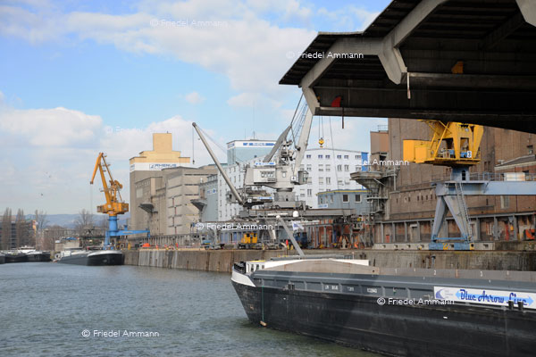 BASEL – Impressionen 2 - Rheinhafen, Klybeck