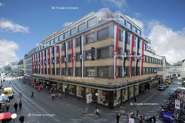 BASEL - Architektur 20. Jahrhundert - Manor Warenhaus