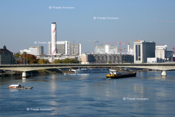 BASEL - Rheinschiffahrt - Klingental-Fähre «Vogel Gryff»