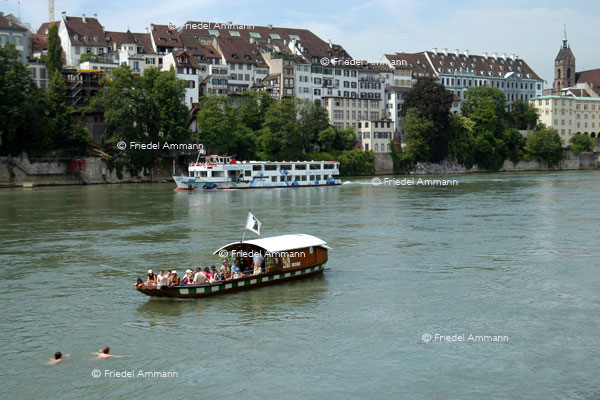 BASEL - Rheinschiffahrt - Münster-Fähre «Leu»