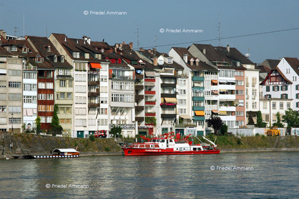 BASEL - Rheinschiffahrt - Feuerwehrboot