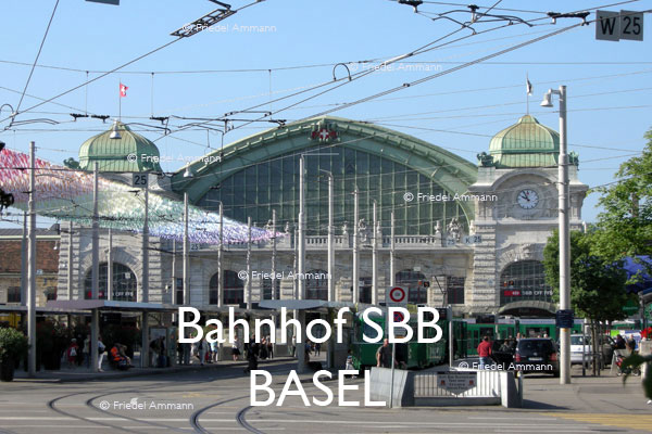 BASEL - Bahnhof SBB - Bahnhofplatz
