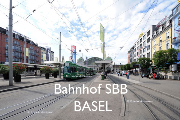 BASEL - Bahnhof SBB - Bahnhofplatz
