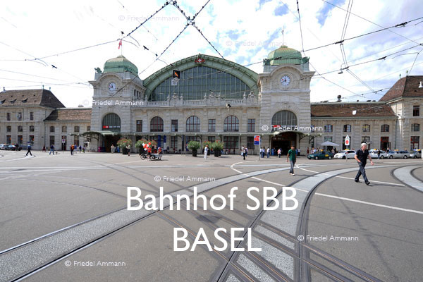 BASEL - Bahnhof SBB, Bahnhofplatz