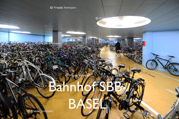BASEL - Bahnhof SBB - Veloparking 
