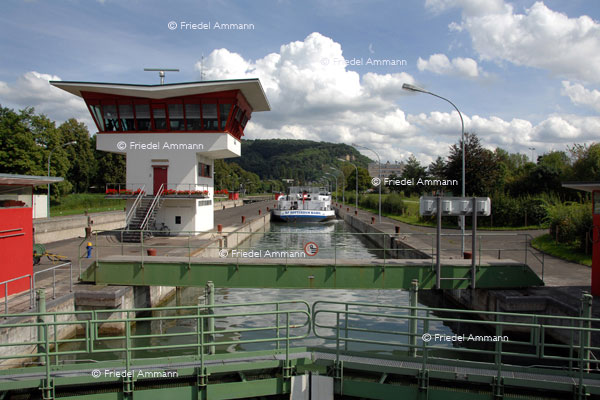 BASEL – Mobilität - Schiffschleuse Birsfelden