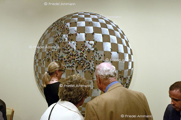 ART Unlimited 44 Basel 2013 - Juan Genovés: Esfera Galerie Malborough Fine Art - London, New York, Barcelona, Monaco, Madrid