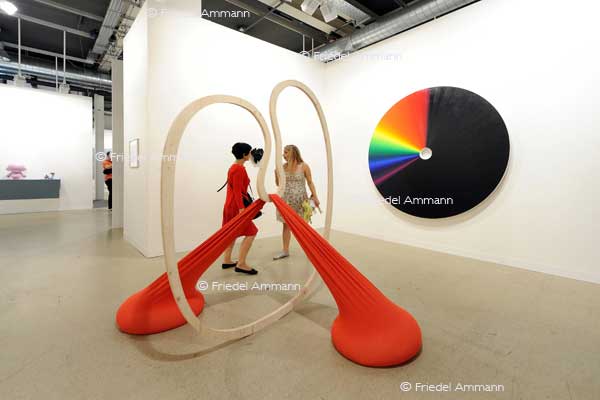 ART 42 Basel 2011 Unlimited - Olafur ELIASSON, «Colour experiment no. 29» - Tanya Bonakdar Gallery, New York