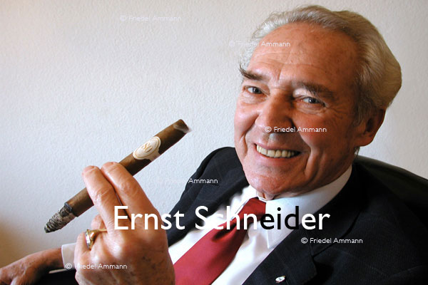 BASEL - Prominente - Ernst Schneider †, ehemaliger Davidoff-Patron