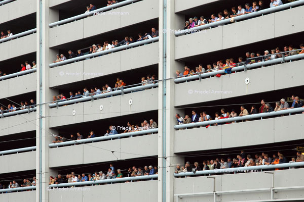 BASEL - BesucherInnen - Messe Parking Muba