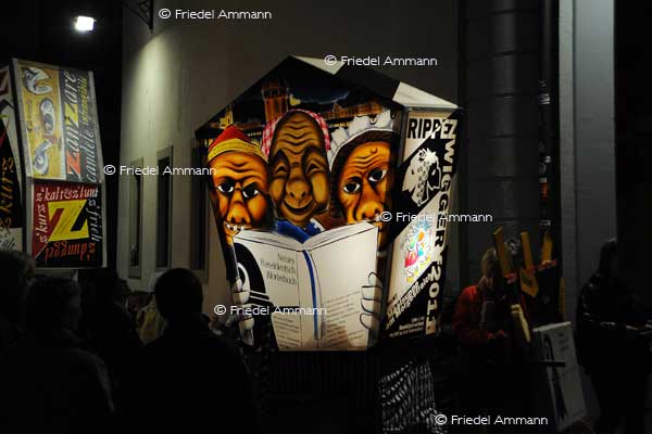 BASEL - Fasnacht 2011 - Laternenausstellung auf dem Münsterplatz