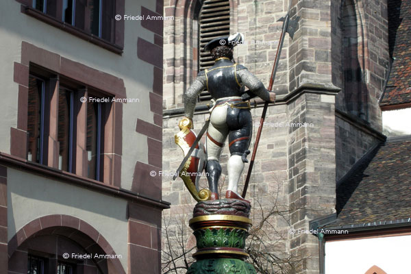 BASEL - Öffentliche Kunst - Harnischmann, Sevogelbrunnen