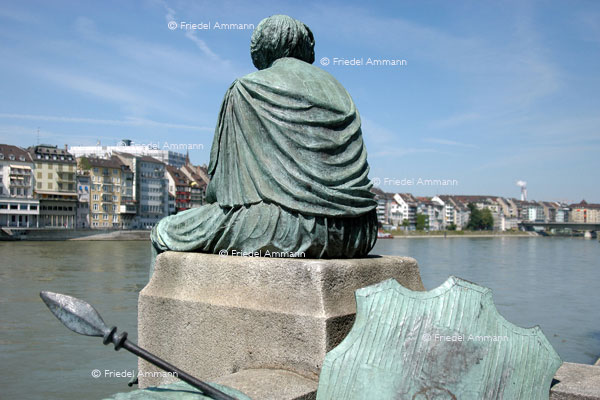 BASEL - Öffentliche Kunst - Helvetia von Bettina Eichin