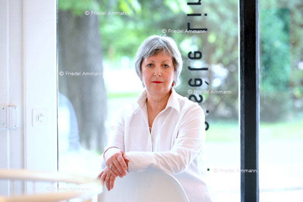 BASEL - Kultur & Kunst - Gisèle Linder, Galeristin