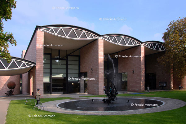 BASEL - Kultur & Kunst - Tinguely Museum 