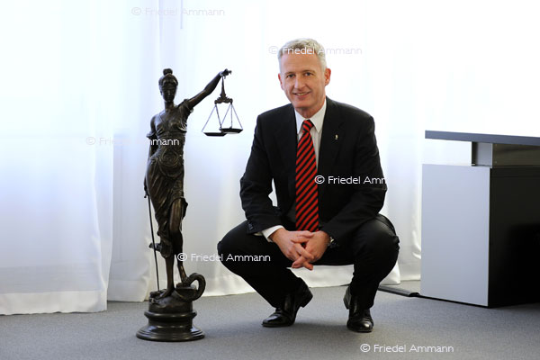 BASEL - Service-Public - Regierungsrat Hanspeter Gass, Vorsteher Justiz- und Sicherheitsdepartements