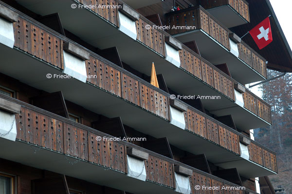BAUTEN - Gebäudeansichten / Building opinions - Gstaad, Berneroberland, Schweiz