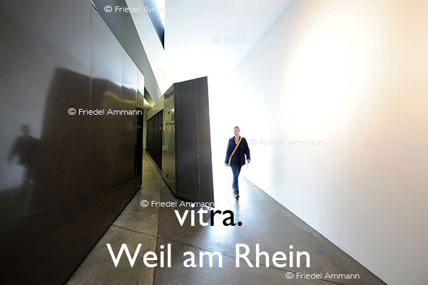 BAUEN - Innenarchitektur - Gebäude für die Werkfeuerwehr bei vitra. - Architektin Zaha Hadid - Weil am Rhein bei Basel