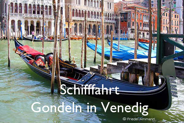 BAUTEN / MOBILITÄT – Schifffahrt – Gondeln in Venedig, Italia