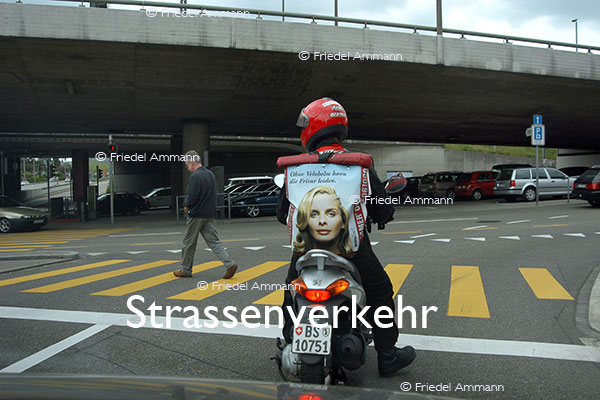 BAUTEN / MOBILITÄT – Strassenverkehr / Traffic