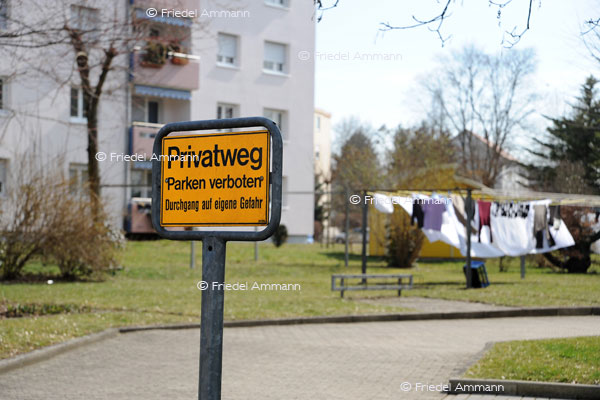 BAUTEN / MOBILITÄT - BUILDINGS / MOBILITY - Verkehrszeichen / Roadsign – Deutschland