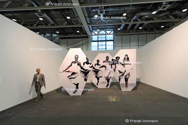 KULTUR - ART Unlimited Basel 41 2010 - ABC, Lothar Hempel - Anton Kern Galery, New York