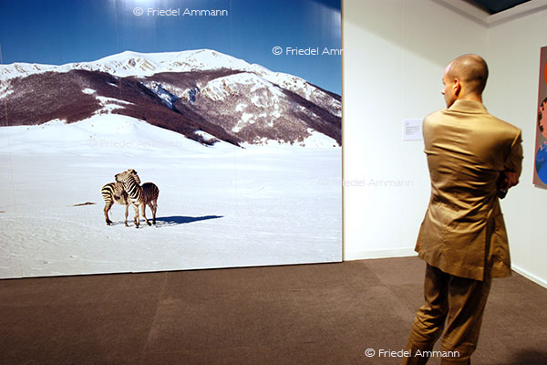 KULTUR - ART Unlimited Basel 35 2004 