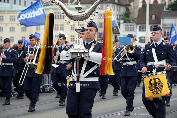 KULTUR - Basel Tattoo – Umzug durch die Stadt – Luftwaffenmusikkorps 2, Deutschland