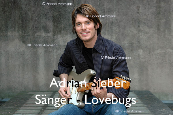 KULTUR – Musik - Adrian Sieber, Sänger - Lovebugs – Basel, Schweiz