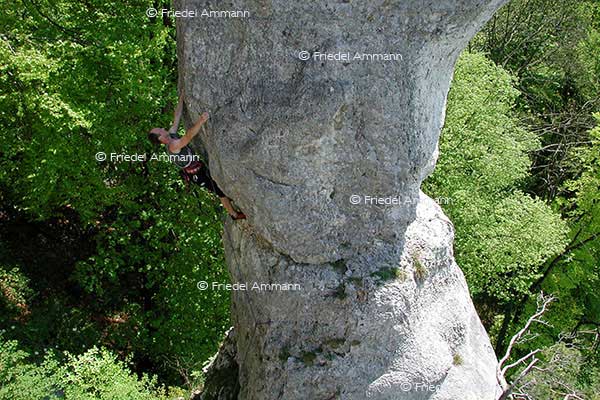 KULTUR – Sport – Klettern / Climbing – Daumen, Pelzmühletal – Jura, Schweiz