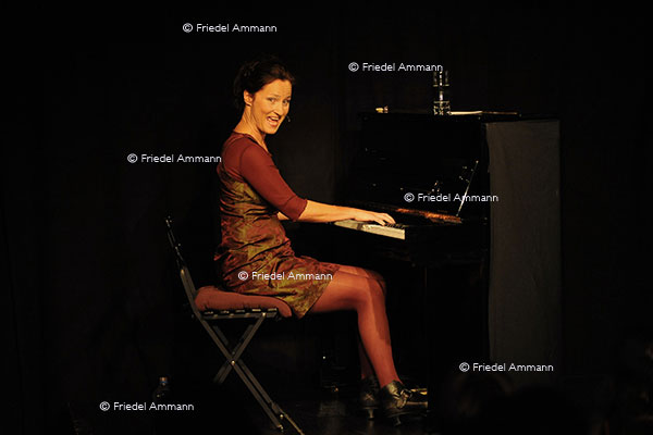 Kabarettistin Angela Buddecke