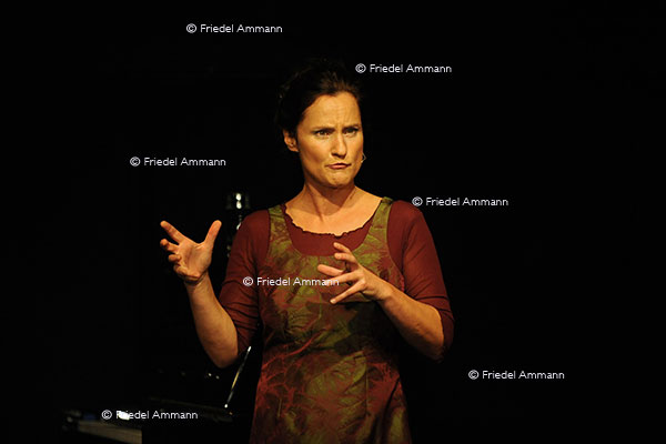 Kabarettistin Angela Buddecke