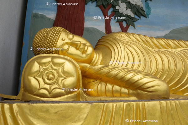 KULTUR – Buddhismus - Buddha Statue