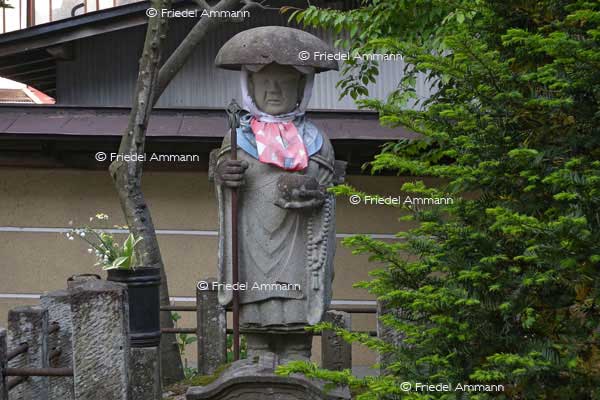 KULTUR – Buddhismus - Jizo Statue - Japan 