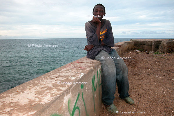 LEBEN - Einsamkeit / Loneliness - Senegal