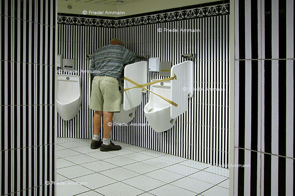 LEBEN – Humor – Autobahnraststätte Heidiland, Schweiz