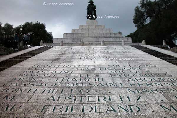 LEBEN - Gewalt / Force - Napoléon Monument, Place d' Austerlitz, Ajaccio - Korsika, Corsica, France