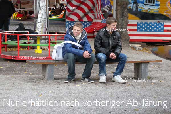 LEBEN - Jugend / Youth - Herbstmesse Basel