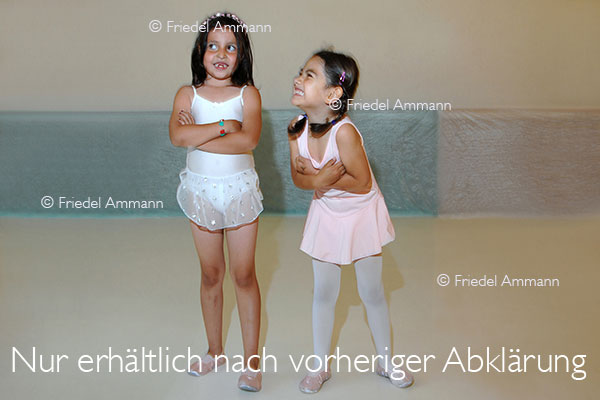 LEBEN - Spiel / play