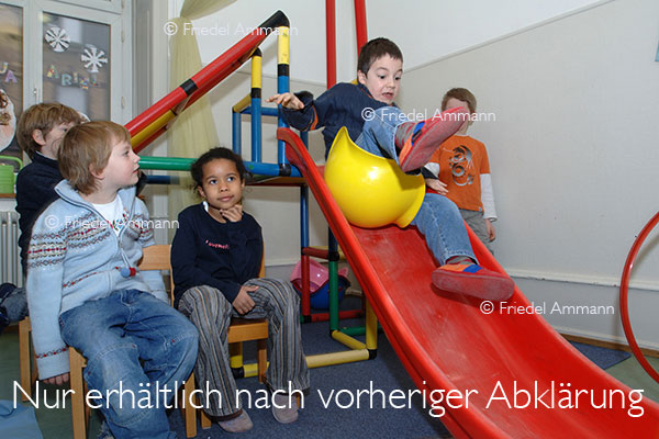 LEBEN - Spiel / play