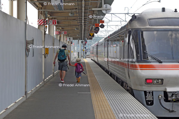 LEBEN - Unterwegs / on the way - Japan