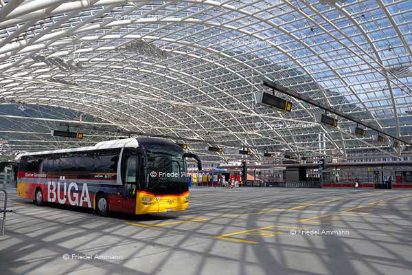 SCHWEIZ - Impressionen 1 - Busbahnhof, Chur