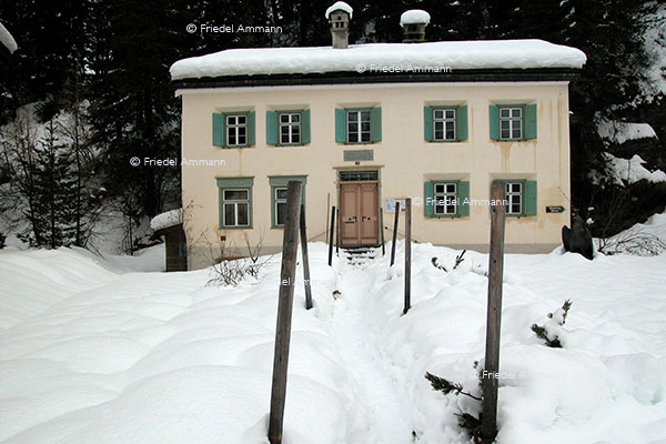 SCHWEIZ - Impressionen 2 - Nitzsche Haus, Sils Maria, Engadin