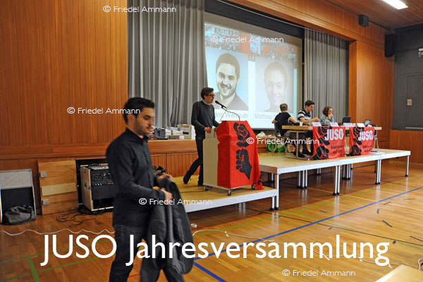 SCHWEIZ – Geschichte / Politik – JUSO Ausserordentliche Jahresversammlung in Liestal, 5. Nov. 2011 – Cedric Wehrmuth und David Roth - Jusopräsident