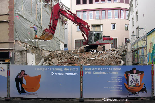 SCHWEIZ - Wirtschaft - Bauen