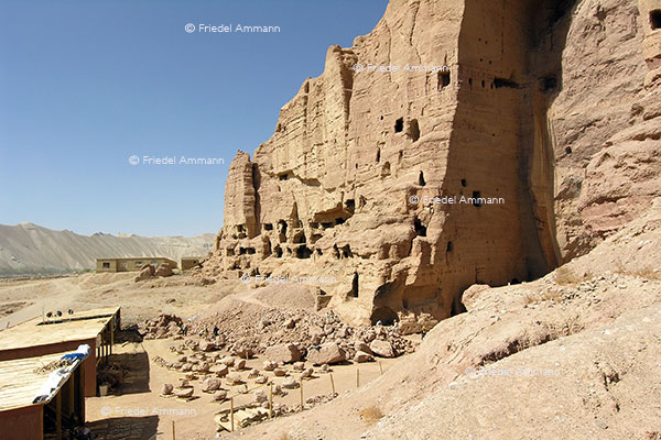 WORLD - Afghanistan - Buddha niches of Bamyan
