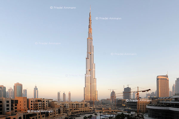 WORLD - Dubai - Burj Khalifa Bin Zayed, (828 M)