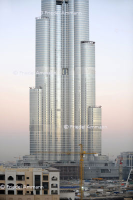 WORLD - Dubai - Burj Khalifa Bin Zayed, (828 M)