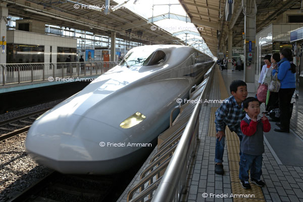 WORLD – Japan - Shinkansen